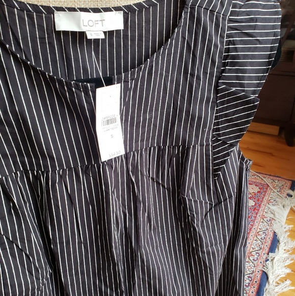 Loft sleeveless top. Size S. NWT. - Picture 2 of 3